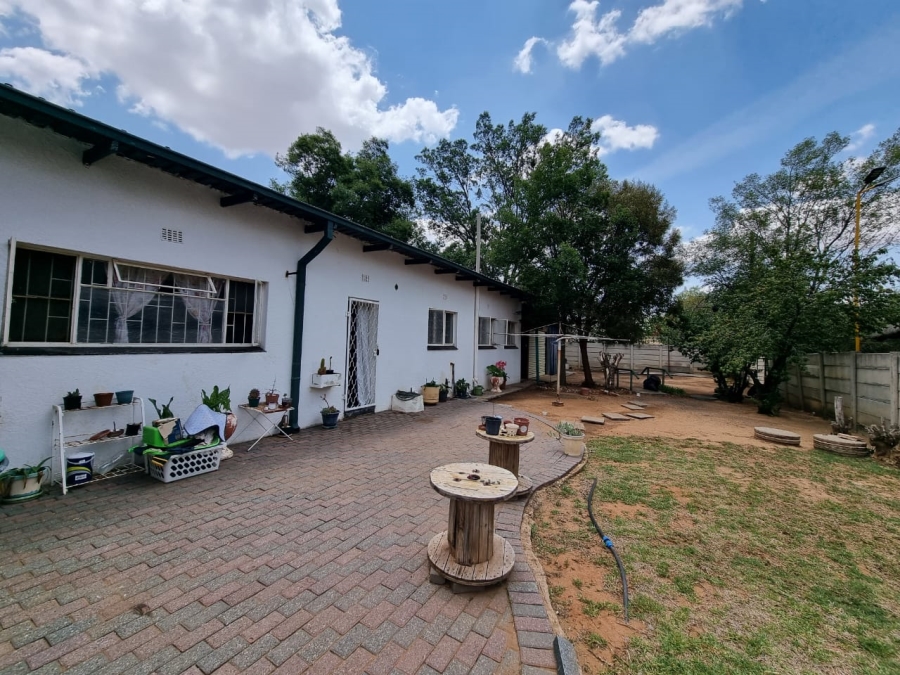 4 Bedroom Property for Sale in Hennenman Free State